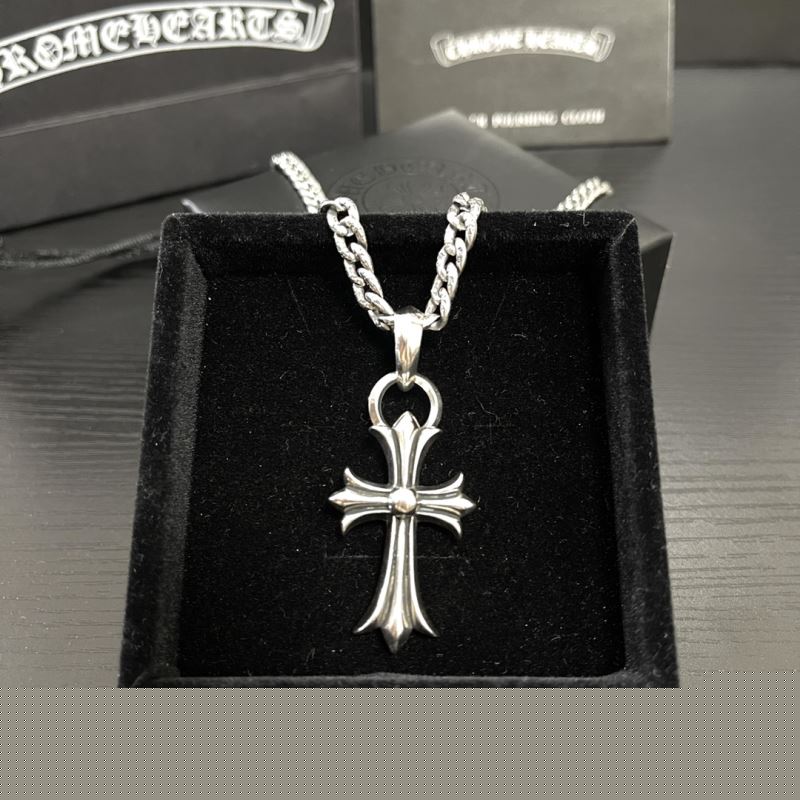 Ch**me He**ts necklaces